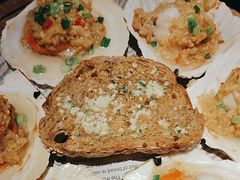 佐餐面包-卡普里披萨·牛扒·下午茶