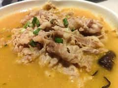 秘制酸汤肥牛-鹿港小镇(悠唐店)