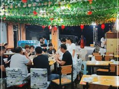 大堂-金渔村海鲜烧烤大排档