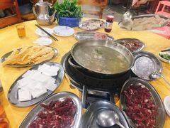 -五洞培记山庄·鲜牛肉火锅