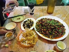 -江湖黑大兔(杨家坪店)