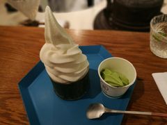 茉莉花冰淇淋-茶是一枝花泡茶店