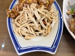 -鲁南仔·滕州炒鸡(经三路店)