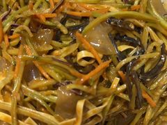 -山里屯铁锅炖·东北菜(康桥店)