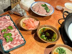 -周小明火锅(黑金冠社区店)