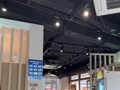 -85度C(生甜甜圈研究工坊·上海平凉店)