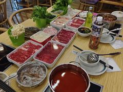 -杨老板·海鲜集市火锅·鲜切牛肉(中防万宝店)