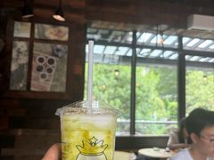 -星巴克(成都天府水街店)