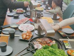 -七甲山烤肉(长白山奇石山珍根艺一条街店)