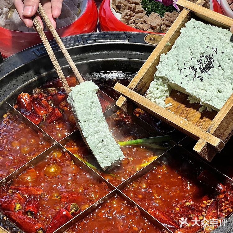 成都这家火锅越吃越喜欢!为了味道每次心甘情愿排队!