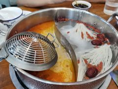 -老何家后安粉·糟粕醋海鲜火锅(三亚湾椰梦长廊店)