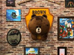-LINE FRIENDS Garosu-gil Flagship Store