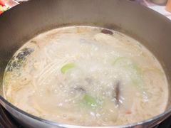 -洪氏嗨捞·猪肚鸡火锅(阳光天地店)