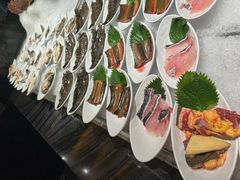 -雍容荟帝王蟹活龙虾展台自助(IFS黑金店)