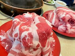 -洞庭洲·防空洞火锅·烧烤·铜锅涮肉(新百广场店)