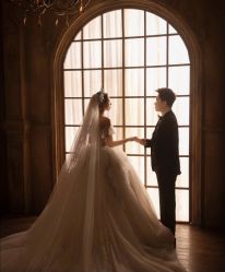 -挪娅婚纱摄影皇家会所