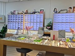 -天空之镜眼镜店蔡司依视路配镜授权零售店(望京颐堤港店)