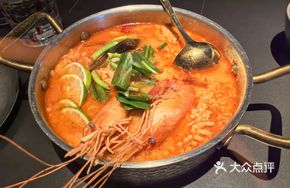 Spicy Bangkok Street Food Mama Noodles