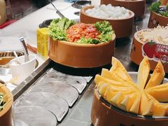 -龍歌自助小火锅(市南金茂湾店)