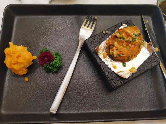 米朵餐厅-"网红餐厅,年前去吃的,包厢爆满,压根订不."-大众点评移动版