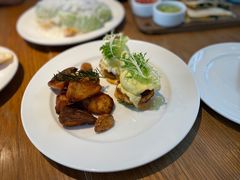 蟹肉饼班尼迪蛋-ROAST coffee & eatery