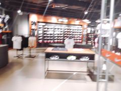 -耐克(恒隆广场店)