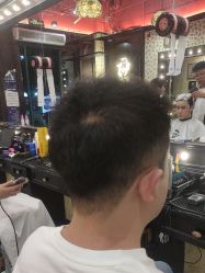 -东方先生国潮男士理发馆