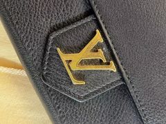 -小飞侠奢侈品回收 寄卖 养护(宝山宝龙广场店)