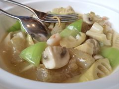 石锅三鲜蹄筋-扬州香格里拉·香宫中餐厅