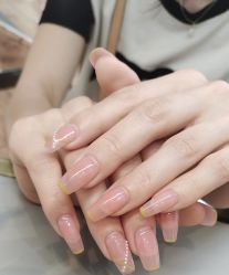 -UU·NAIL美甲美睫專門店