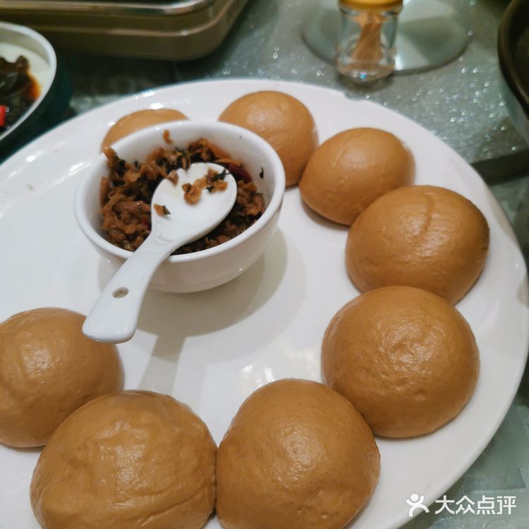 位于翠林苑小区旁的上龙居