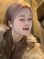 -V8潮牌·接发烫染连锁