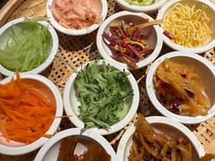 -包整·丝娃娃(一览甲秀楼风景店)