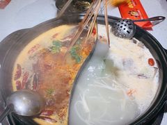 -钢管厂五区小郡肝串串香(奥克斯广场锦城万达店)