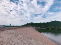 -十三陵水库