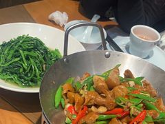 -黄泥岗·地道湖北菜(奥特莱斯店)