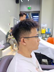 -尤司男士国潮理发馆