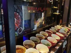 自助调料区-红牌美蛙鱼头火锅(万辉国际广场店)