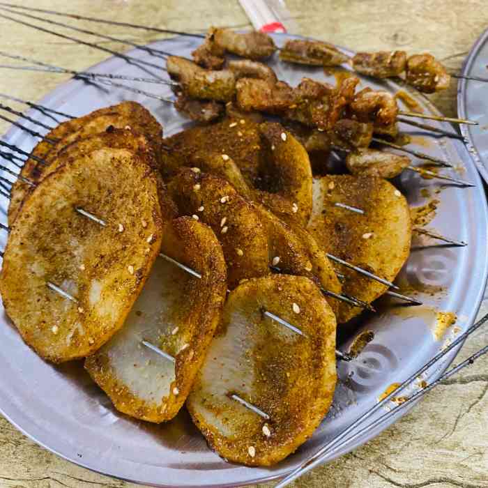 凯凯烧烤(南湖路店)-"这肯定是一家做街坊邻居和老顾客生意的宝藏.