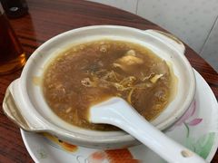红烧汤招牌大只翅-添發碗仔翅美食