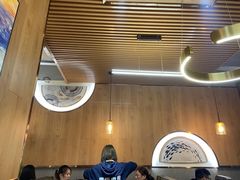 大堂-围炉肉舍•炭烤活鳗•丹东海鲜烤肉(步行街店)