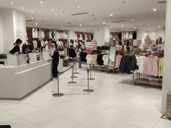 -优衣库(威海威高购物中心店)