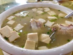 鱼头豆腐汤-余师傅鱼生王