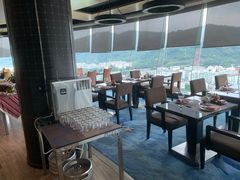 -宝利来国际大酒店-凤凰阁旋转餐厅