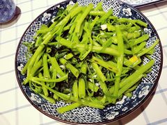 -在湖边私厨小馆