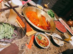 鸳鸯锅-小龙坎老火锅(西安路店)