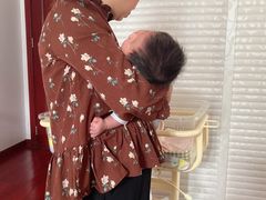 -鲸鱼妈妈月嫂/育婴师定制