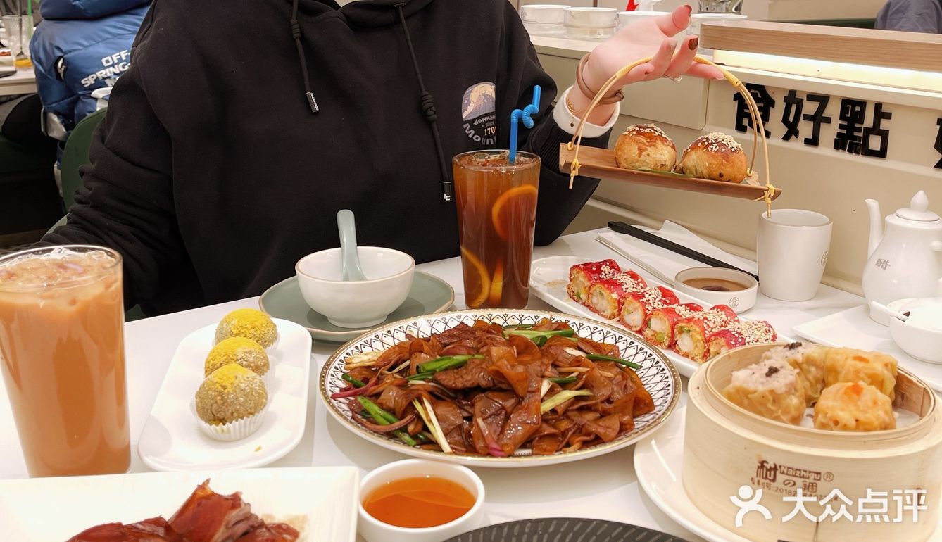 必须要推荐他家的牛河，好久没有吃的这么正宗的港式味道了