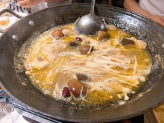 -霄汉牛三鲜湖北砂锅菜(万松园2店)