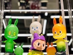 -泡泡玛特POPMART(侨福芳草地店)